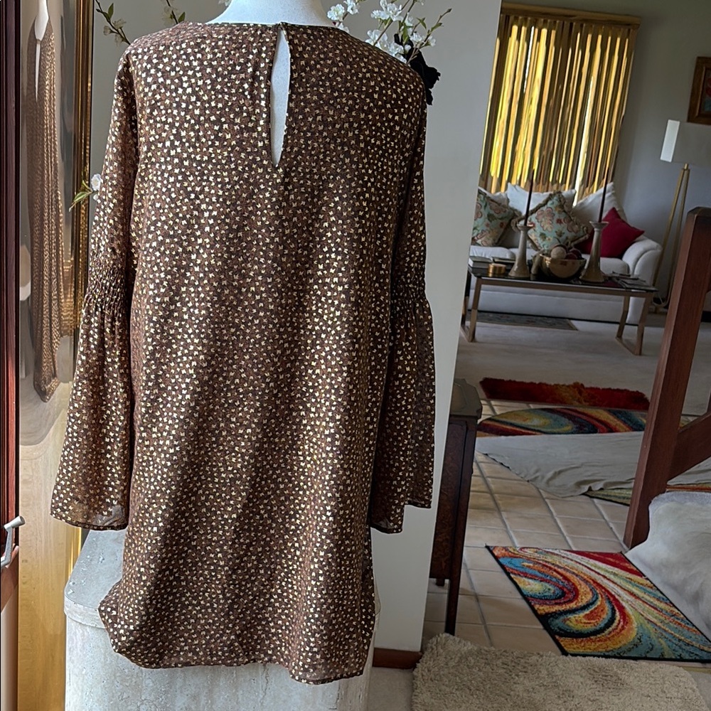 NWT Brown w/ Gold leaves 🍂 imprinted in fabric mini dress. - Picture 4 of 13
